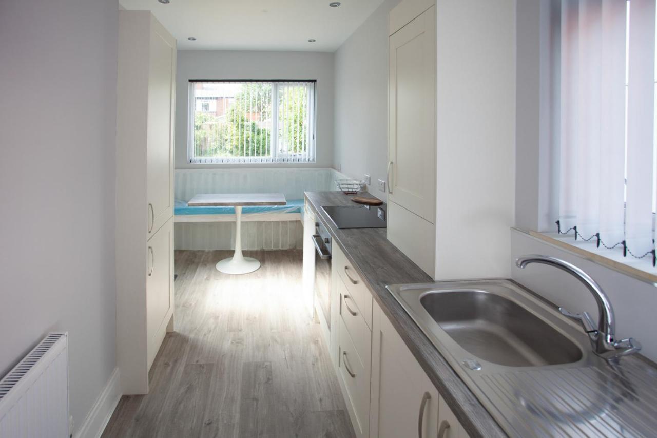 Quiet Residence Close To M6 Preston Samlesbury Exterior foto
