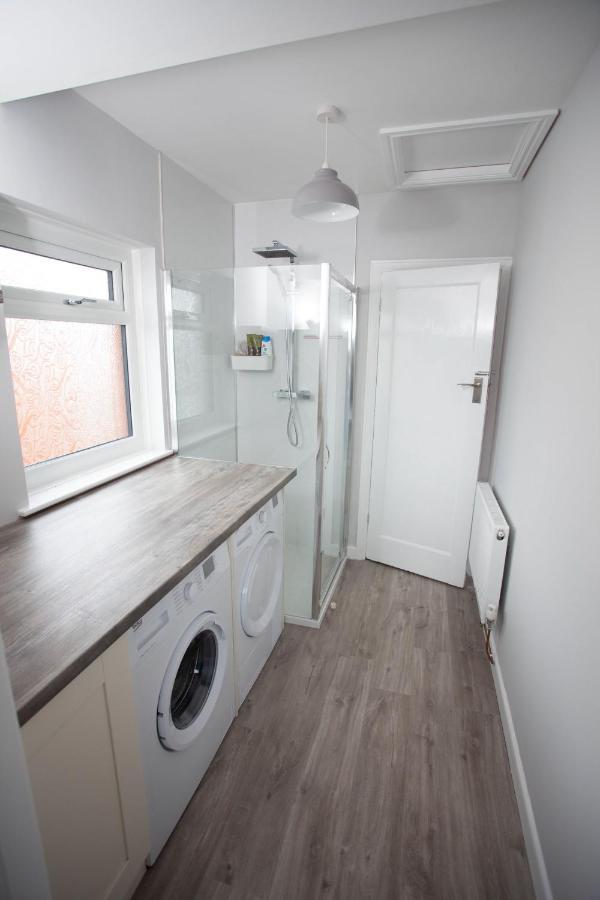 Quiet Residence Close To M6 Preston Samlesbury Exterior foto